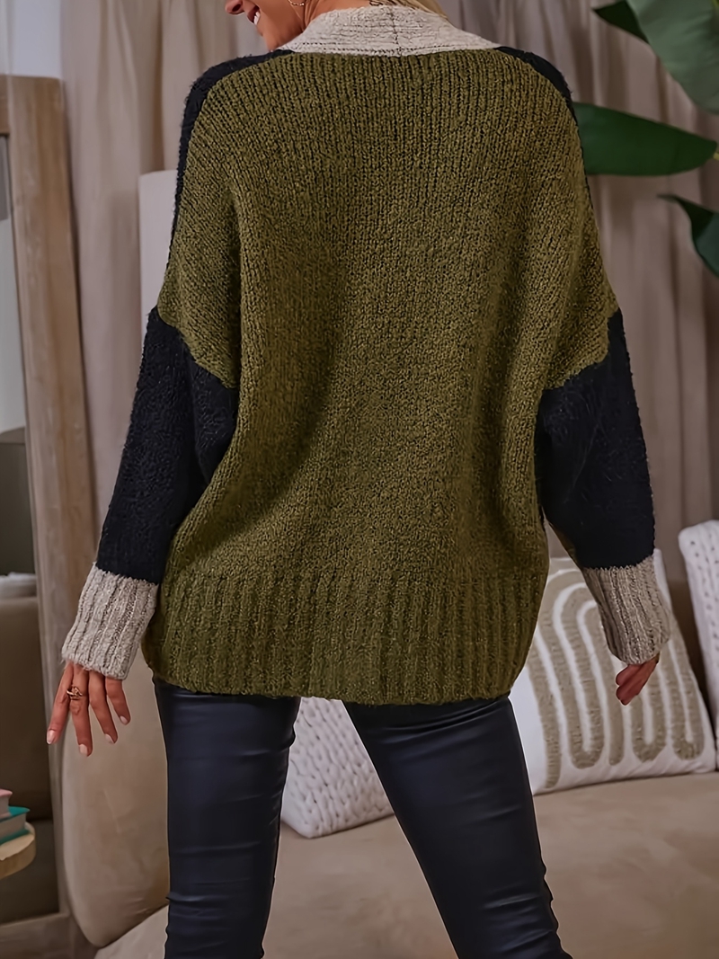 Contrast V-neck long sweater coat women's autumn and winter thickened loose lazy wind wearing knitted cardigan.