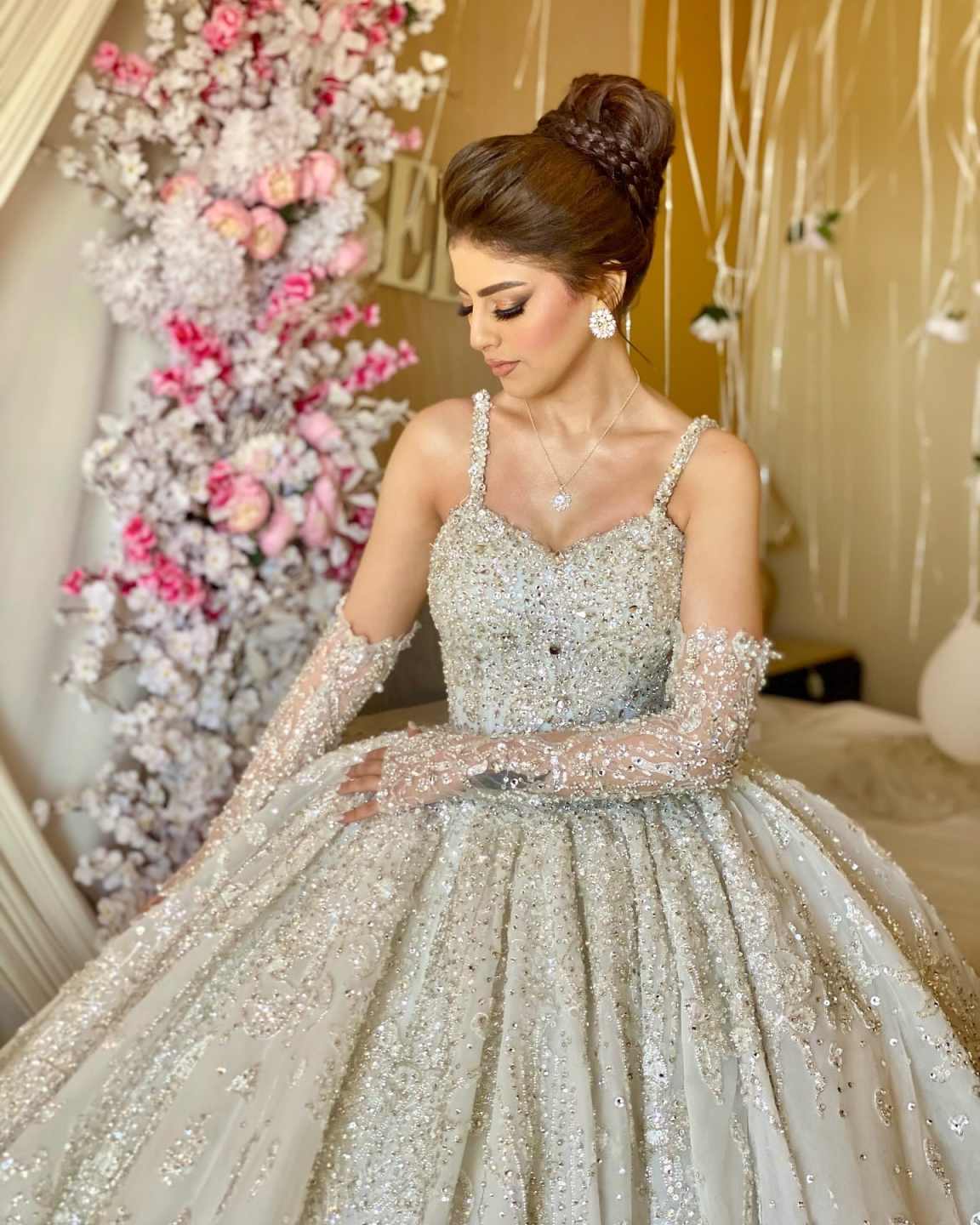 Exquisite Ball Gown Wedding Dress Spaghetti Strap Removable Sleeves Bridal Gowns Sequins Crystal Sweep Train Dresses Custom Made vestidos de novia