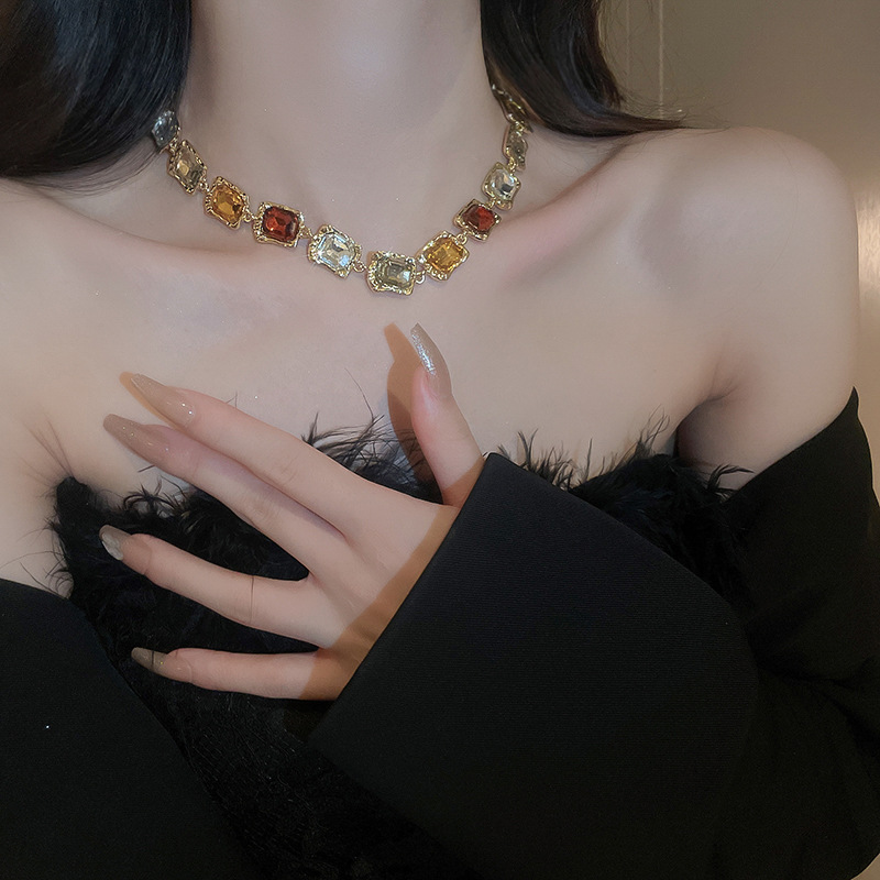 Vintage Luxury Square Gemstone Choker Necklace Set Opulent Court Inspired Statement Jewelry for Women