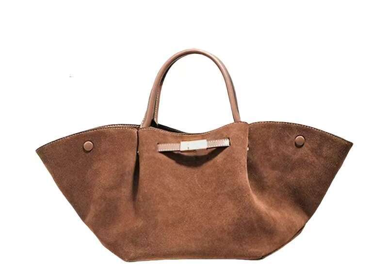 Large Capacity Wing Bags High-end Leather Dumpling Shape Design Large Handbags Shoulder Slanting Cross New Ladies Handbags
