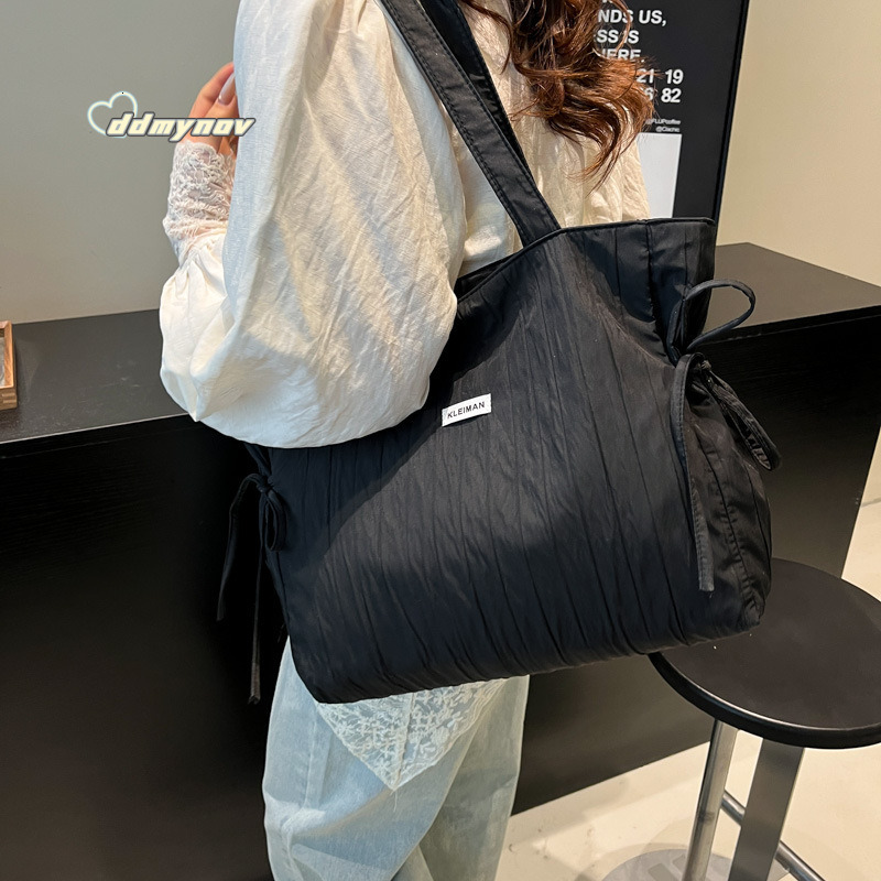 New 2025 Korean Fashion Large Capacity Tote Casual Versatile Portable Drawstring Shoulder Bag Ins Trend ddmynov