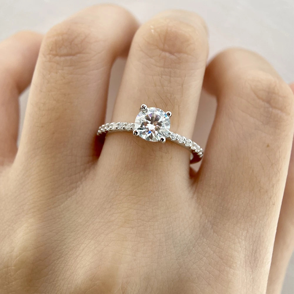 1-5CT Round Cut Engagement Ring for Women 925 Sterling Silver Classic 4 Prong Diamond Solitaire Rings Wedding Jewelry 250610