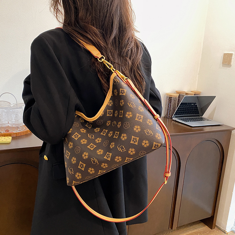 Free shipping 2025 new designer Shoulder totes Bags womans ladies flap lady girl fashion printing handbag women crossbody Underarm Bucket tote bag