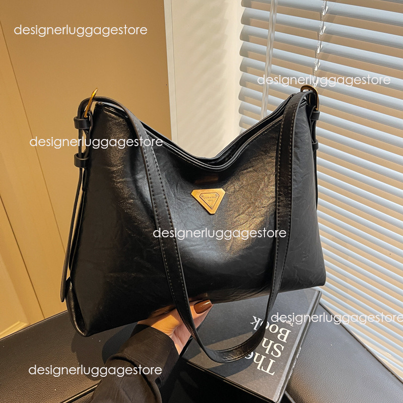 designer Large Capacity Tote Bag for Women 2025 New Fashion Versatile Crossbody Bag High-end Commuter Shoulder Underarm Bag