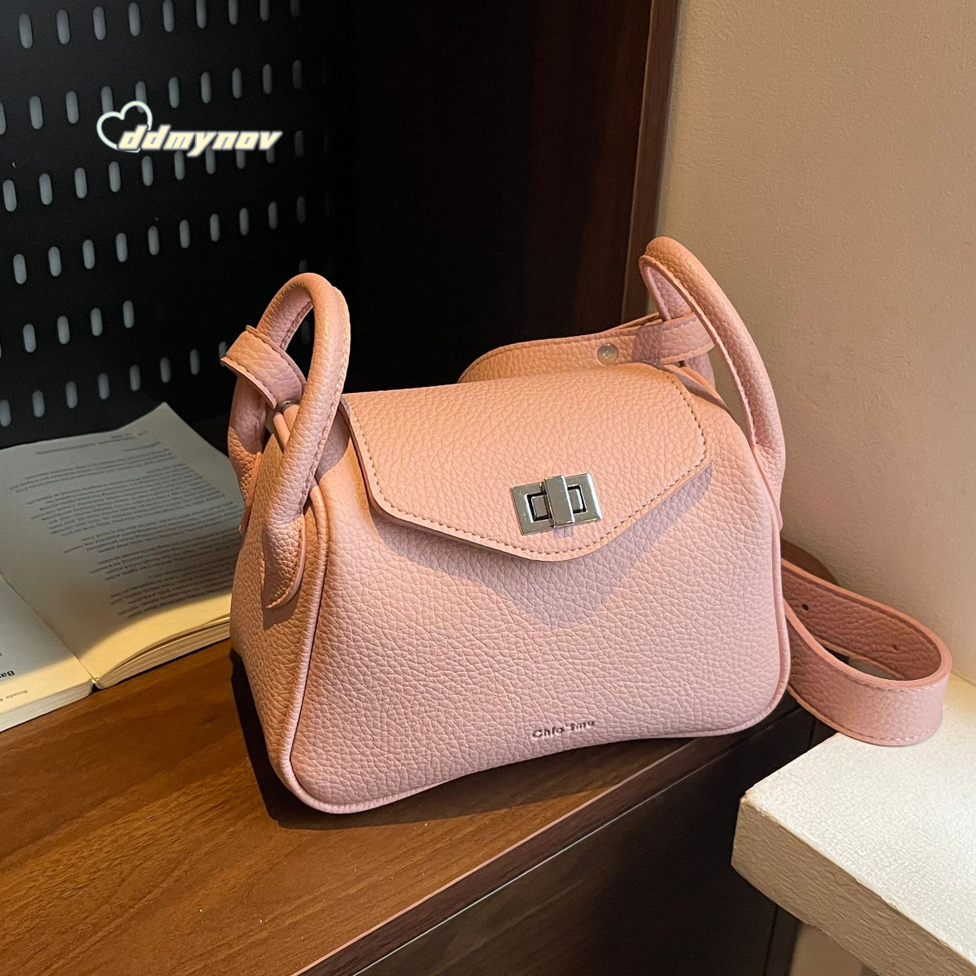Niche Texture Underarm for Women 2025 New Fashion Litchi Pattern Pillow Versatile Shoulder Crossbody Bag ddmynov