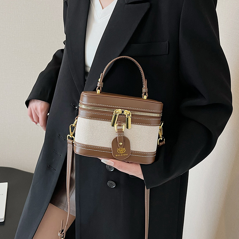 Free Shipping 2025 New Designer Handbag Box Small Square Bag Women's Luxury Wallet Retro Color Block Multifunctional Shoulder Bag