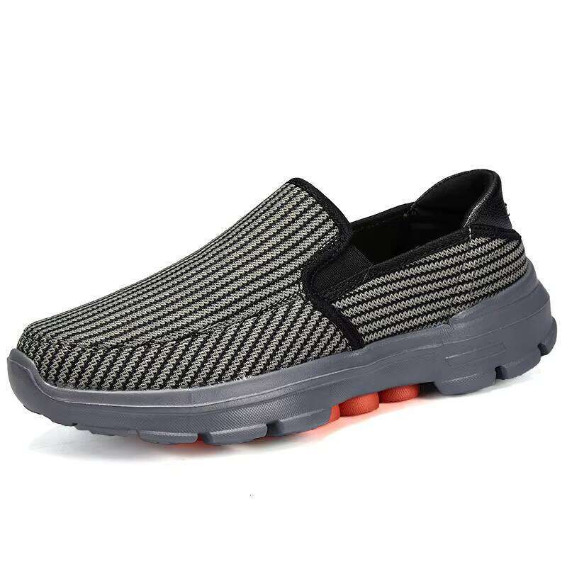 New Fashion Casual Outdoor One Step Wholesale Slip-on Loafers for Men Breathable Walking Shoes