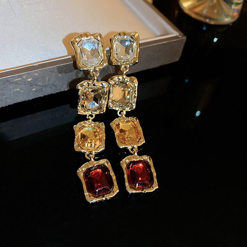 Vintage Luxury Square Gemstone Choker Necklace Set Opulent Court Inspired Statement Jewelry for Women