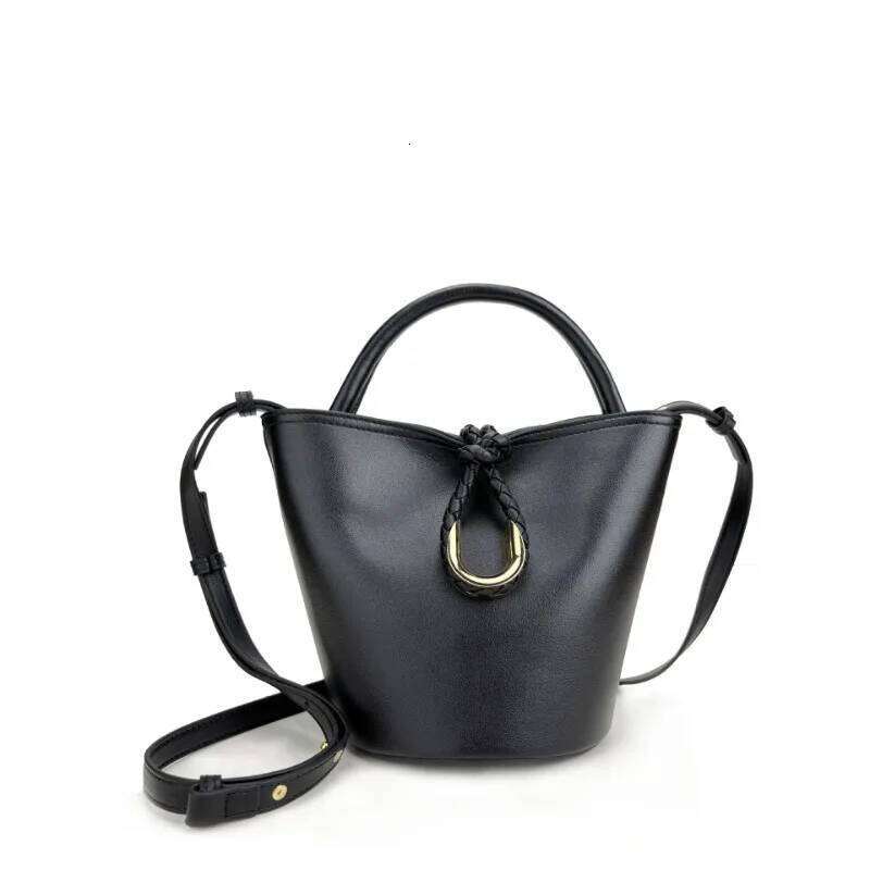 2025 Vintage Trend Pu Leather Bucket for Women Fashionable Versatile Single Shoulder Crossbody Bag Simple Handbag Female