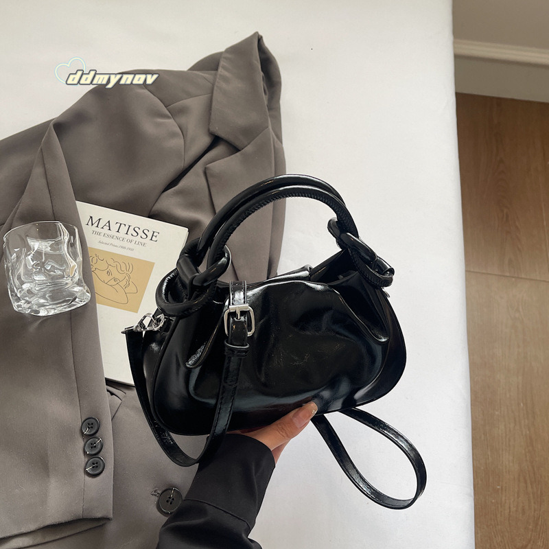 Minimalist Casual Fresh Bags Trendy Versatile Niche Design Lightweight Single Shoulder Crossbody Handheld Cloud Bag ddmynov