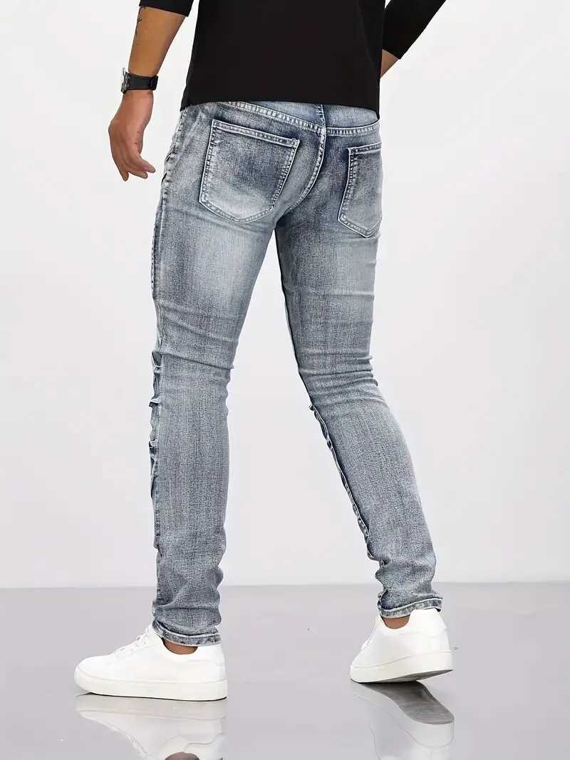 2025 Jeans Mens Small Straight Leg Denim Design Pants New Slim Fit Small Hole Long Pants High Street Classic High Quality Mens M250610