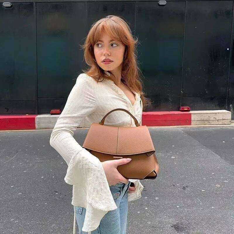 2025 Hot-Selling Model Popular Series 2024 New Bag European And American Fashion Leather Pleated Women's Handbag