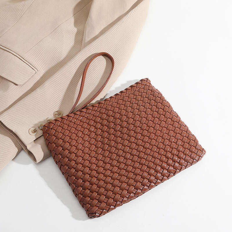 2025 New High-Quality Fashion Clutch Versatile Handwoven Casual Evening Bag