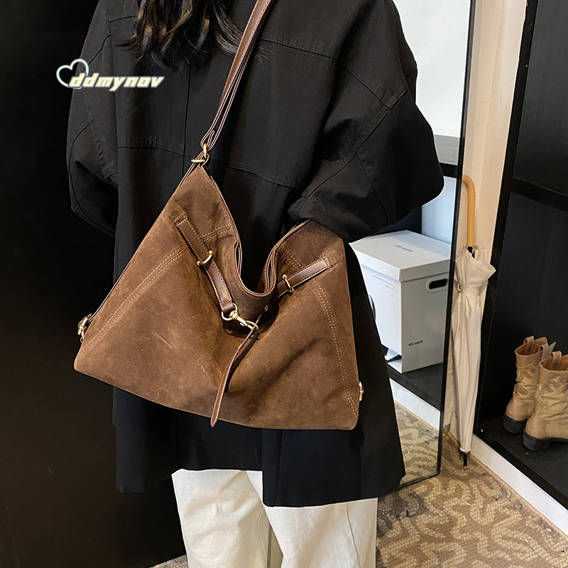 Minimalist Large Capacity Belt Decor Women's 2024 New Casual Backpack Tote Bag ddmynov