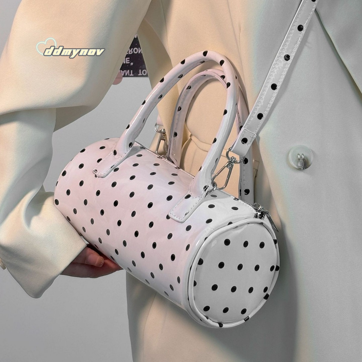 Niche Polka Dot Cake Women's Handbag 2024 New High-Value Commuter Shoulder Fashion Versatile Crossbody Bag ddmynov