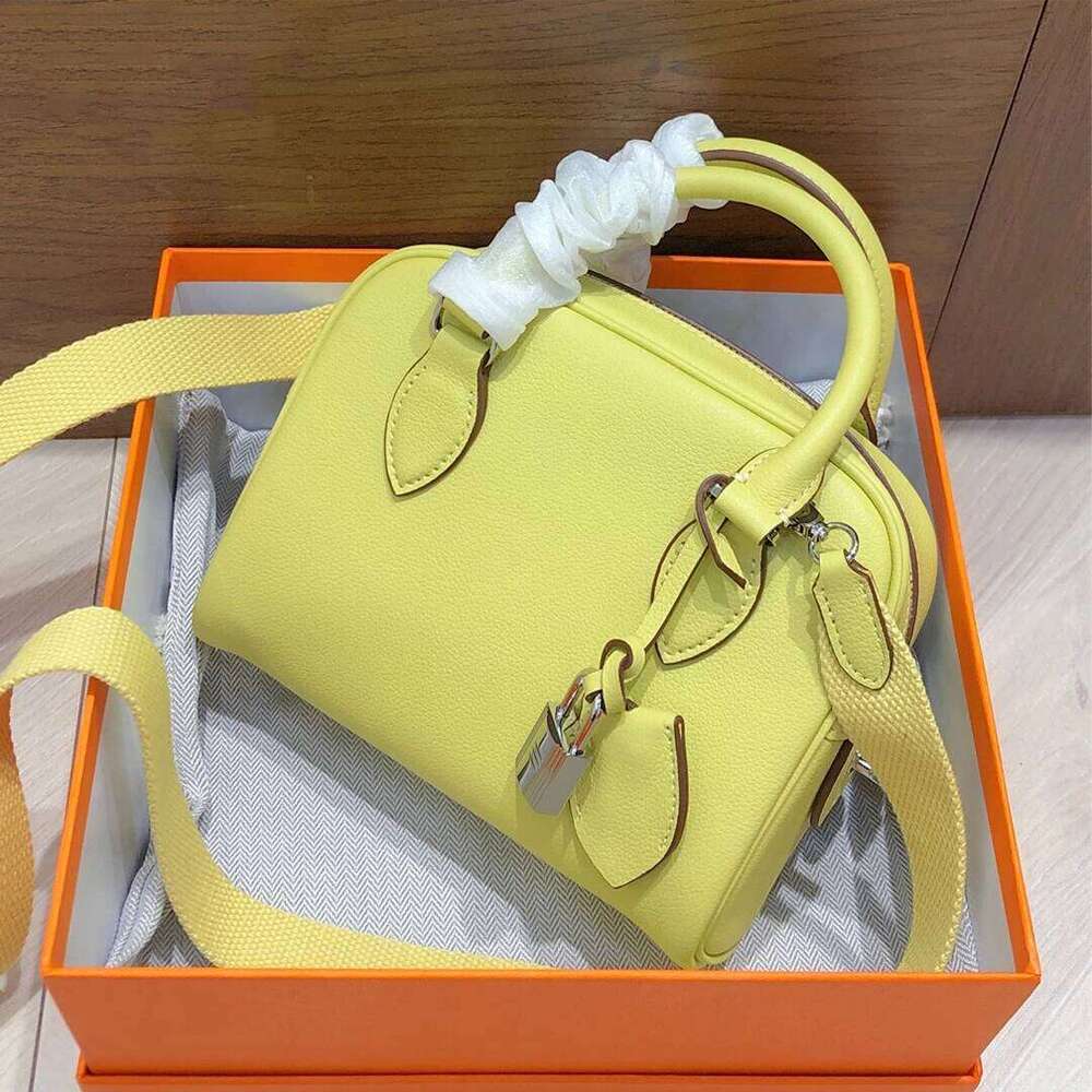 New Leather Handbag Small Size 18Cm Women's Top Layer Cowhide Bowlin Fashion Simple Crossbody Bagg Pillow Bag Boston