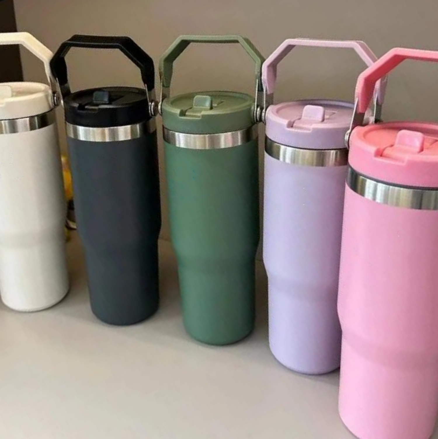 USA STOCK 30oz Water Bottles Cups Heat Preservation Stainless Steel Tumblers With Handle Outdoor Large Capacity Car Mugs Leakproof Flip Outdoor Cup 0610