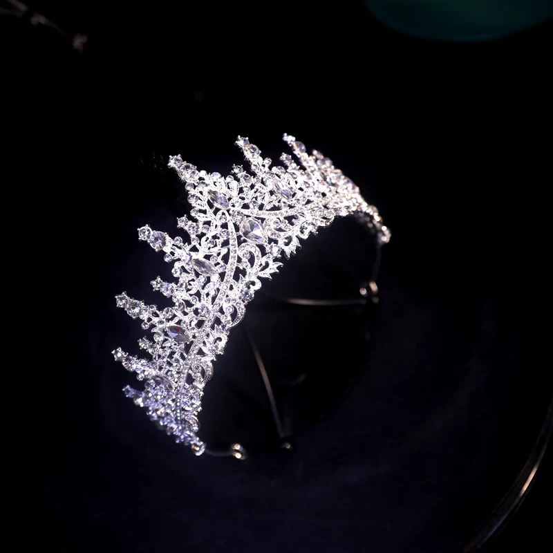 1 Piece Brides Hair Accessory ious Rhinestones Elegant Wedding Headgear Jewelry Banquet Birthday Gift Baroque Crown 250610