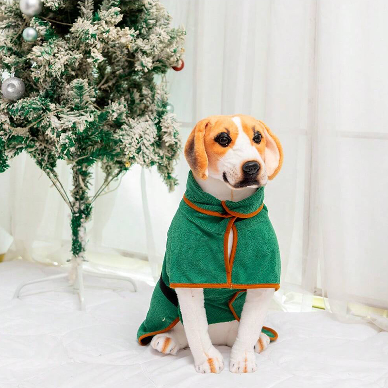 High-Quality Rapid-Dry Doggy Blanket with Secure Closure