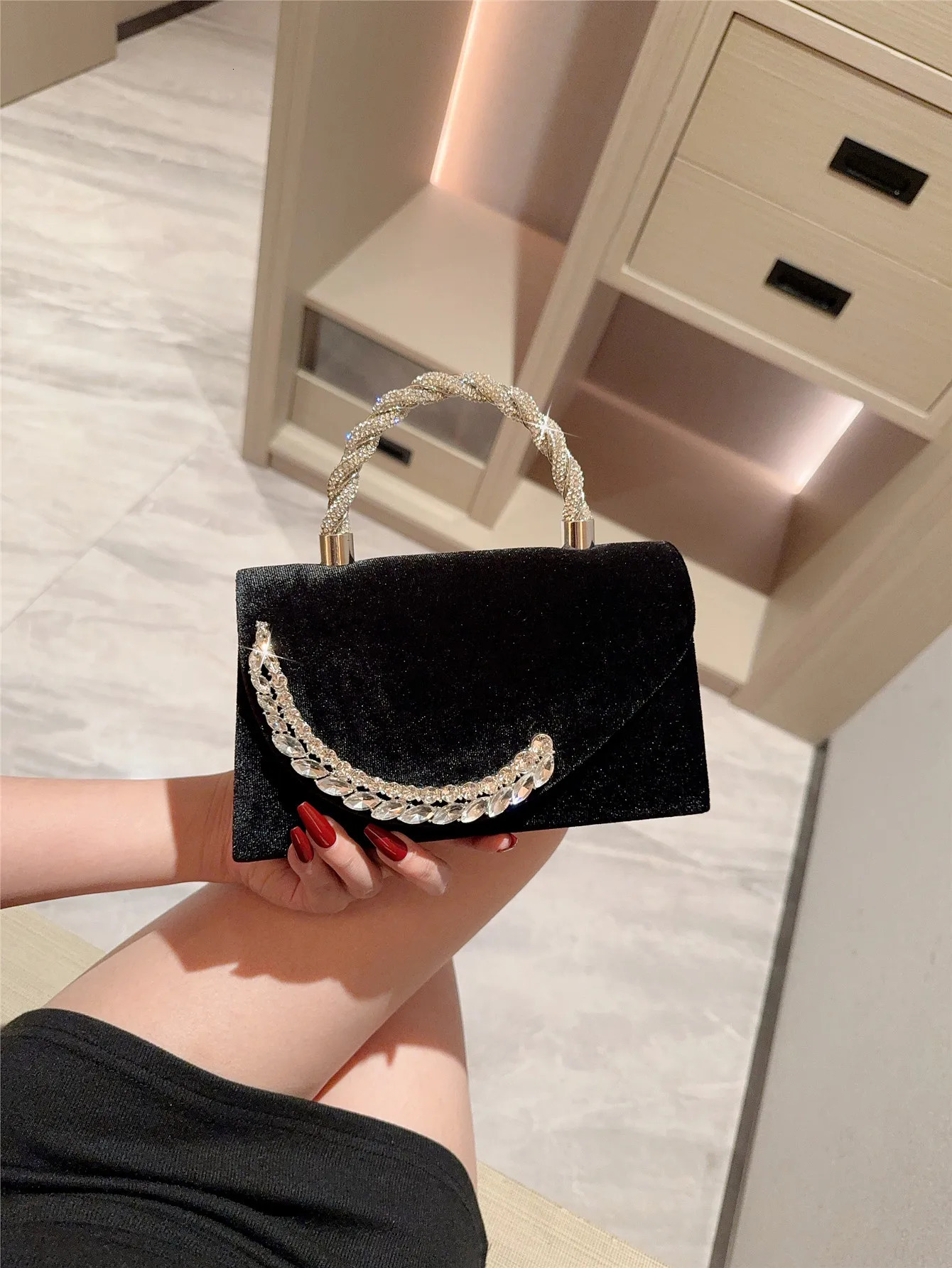Clutch Bag Retro Velvet Evening Bag Celebrity Shiny Diamond Handbag Prom Bag Wedding Bag 250606
