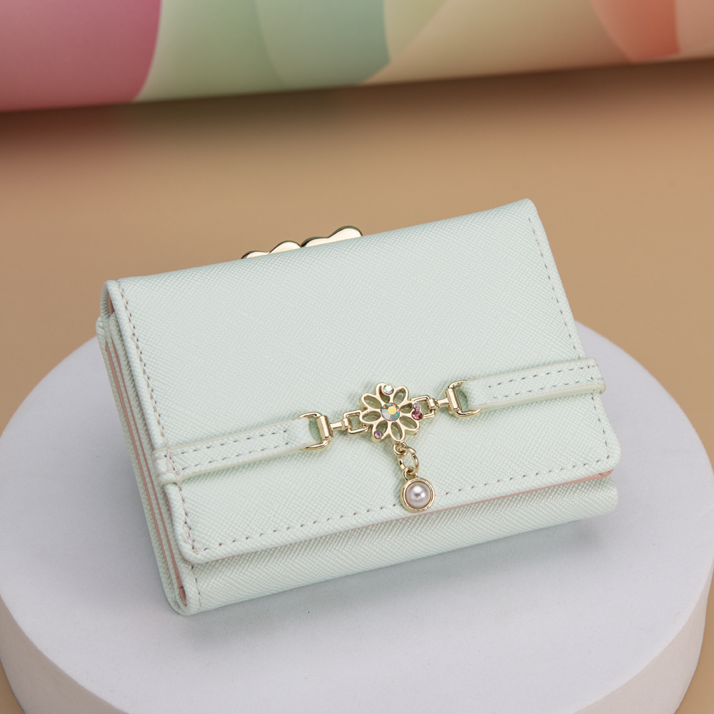 Free Shipping 2025 New Designer Bag Pearl Chain Women's Wallet Cute Style Trendy Coin Bag Exquisite And Practical Multi Card Slot Card Bag