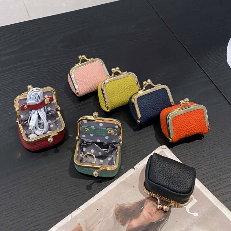 2025 New Genuine Leather Compact Jewelry Mini Ring Necklace Earrings Clasp Bag Simple Storage Coin Purse