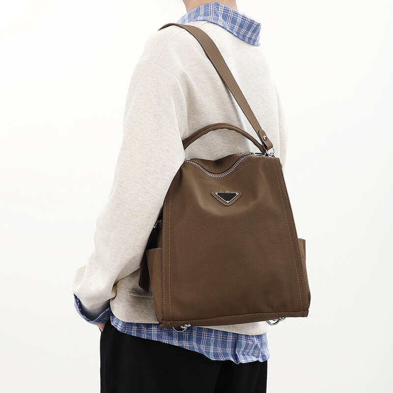 2025 New High-Quality Women's Simple Fashion Versatile Shoulder Bag Large Capacity Outdoor Travel Backpack