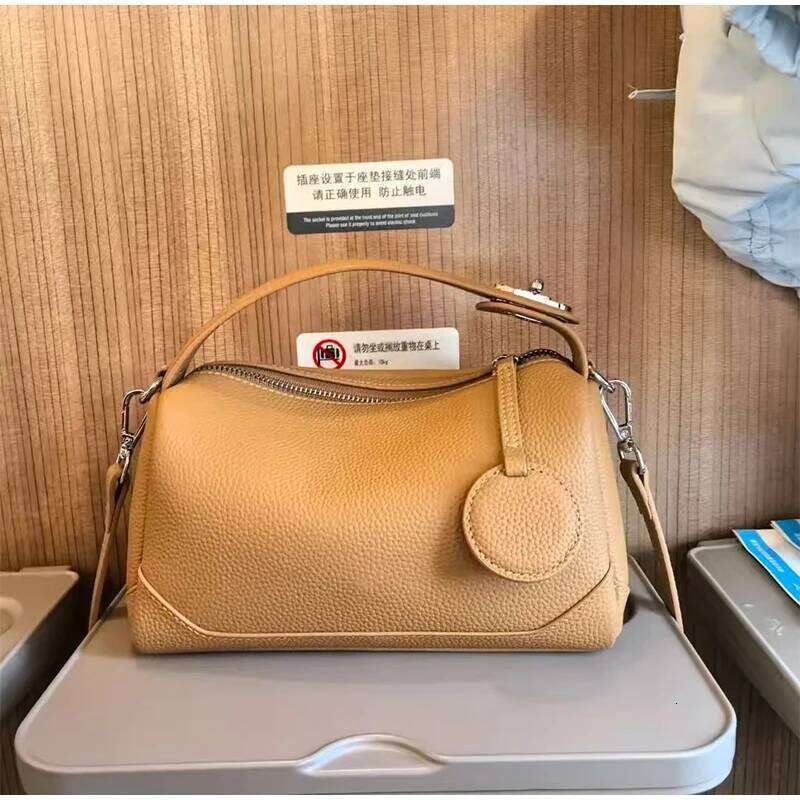 Design Pillow Long Strap Boston Large Capacity Spring New Shoulder Messenger Bag Ladies Commuter Handbag