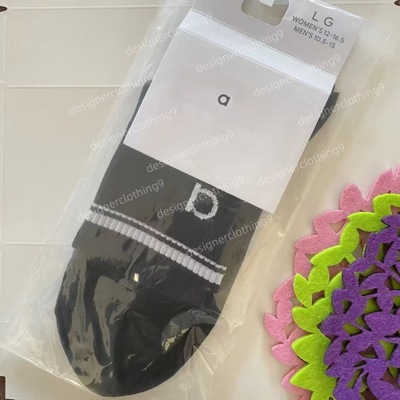 Designer women's socks men's socks sports socks sweat pure cotton football basketball jogging and fitness socks classic black white and grey embroidered yoga socks