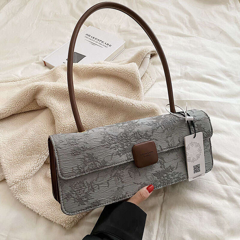 French Style Niche Bag Design New Single Shoulder Fashion High-end Handbag Underarm Baguette
