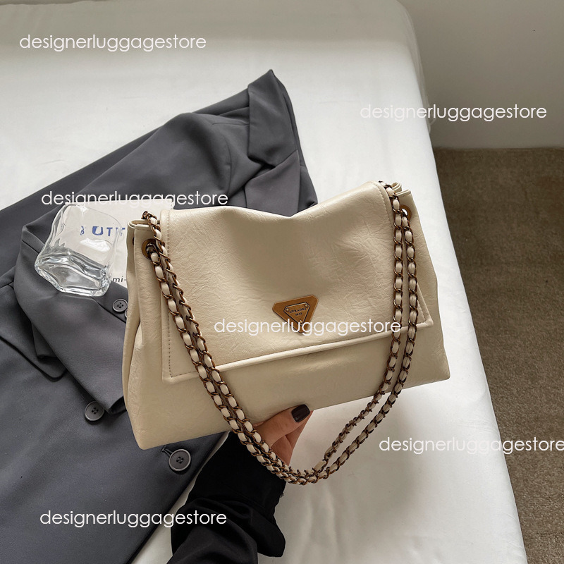 designer Vintage High-Capacity Bag for Women 2025 New Single Shoulder Underarm Fashion Chain Commuter Versatile Elegant Women's Bag