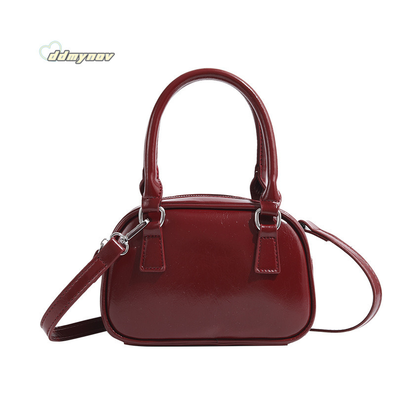 2025 New Red Underarm for Women Korean Style Niche Design Handheld Small Square Light Luxury Crossbody Bowling Bag ddmynov