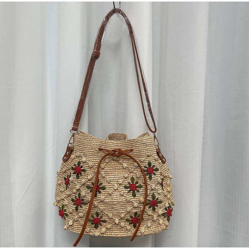 Raffia Hand-woven Brand Exquisite Rose Hook Flower Retro Shoulder Handbag Women' Simple Versatile Vacation Seaside Beach Bag