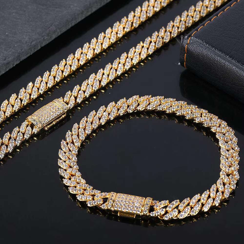 OACOCA Hip Hop Jewelry Diamond Iced Out 8mm Silver Thick Cuban Link Chains for Girl Cuban Necklaces Women Men