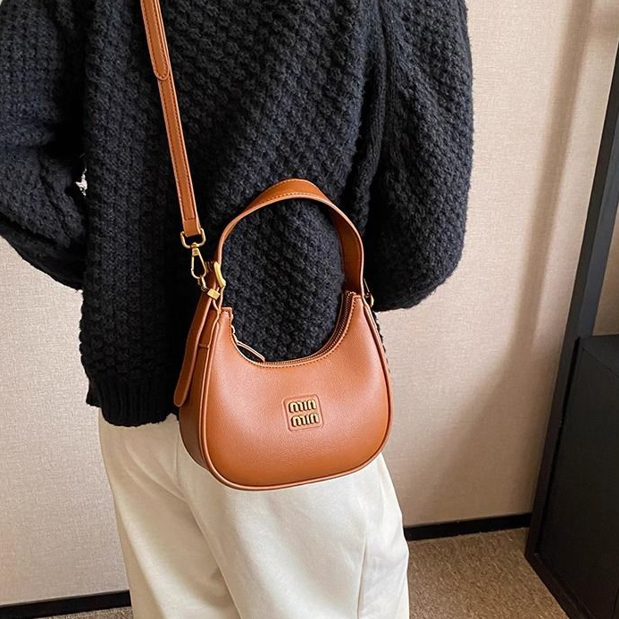 Designer Shoulder Bag Luxury Top Quality Womens Fashion Bag messenger fashionable crossbody Underarm bag Half moon bag lassical Handbag 266