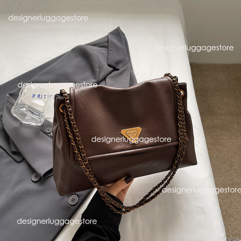 designer Vintage Large Capacity Shoulder Bag for Women 2025 New Chain Underarm Bag Soft Leather Texture Commuter Handbag Crossbody Bag