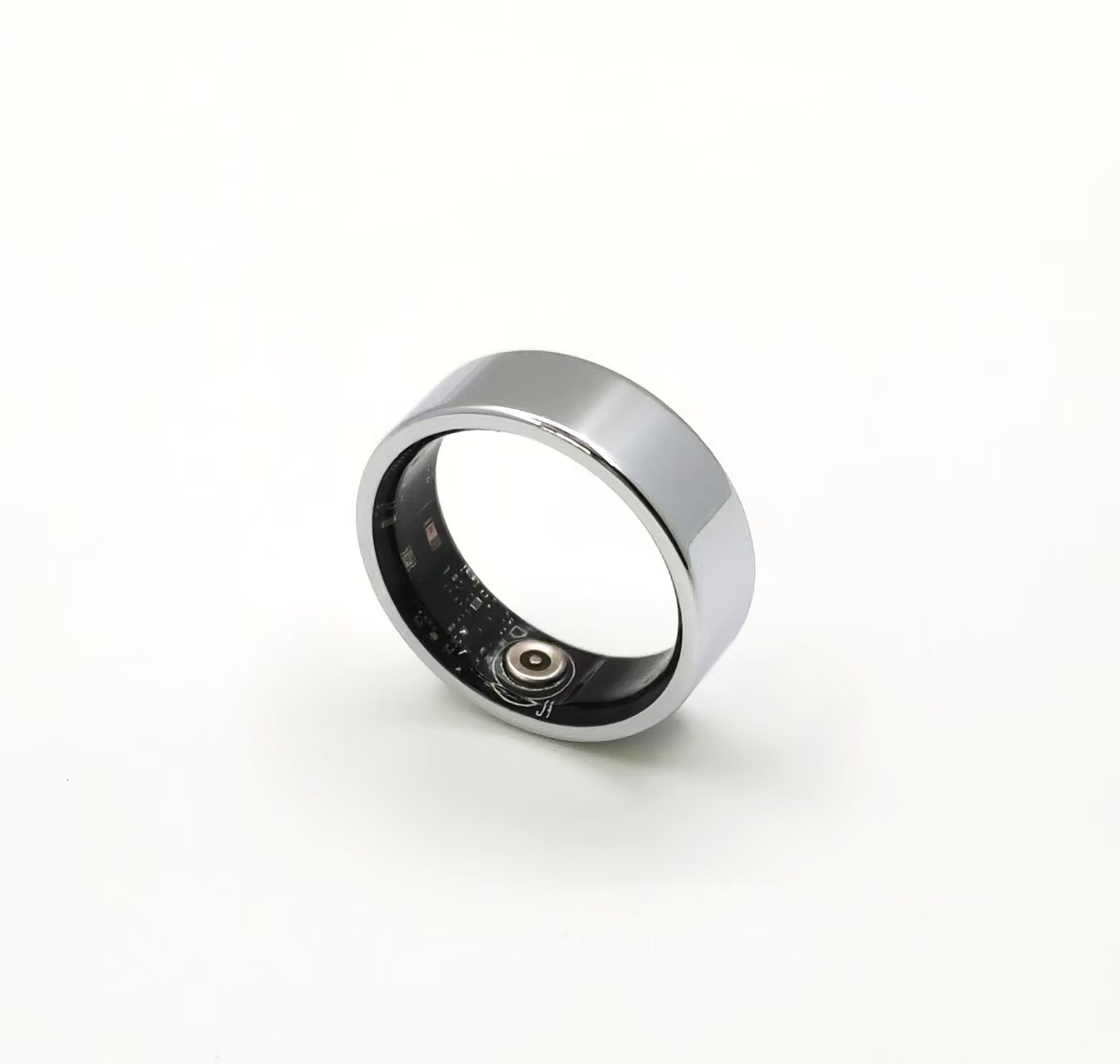 Fourth Gen with Approach Oura Smart Ring Invisible Brushed Finish Available in Black & Metallic Colors Sizes: 4-15