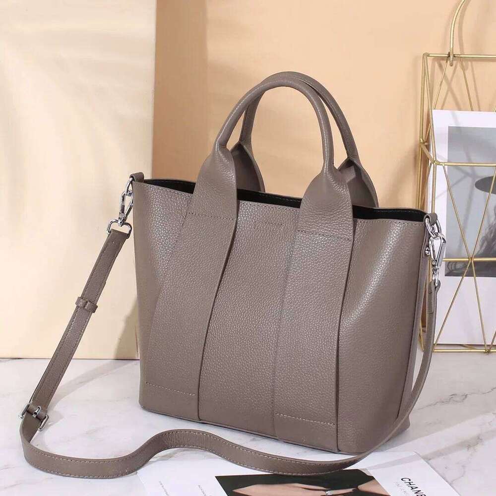 Genuine Leather Commuter Women's Designer Handbag New Fashion Tote Large Capacity Shoulder Crossbody Bag