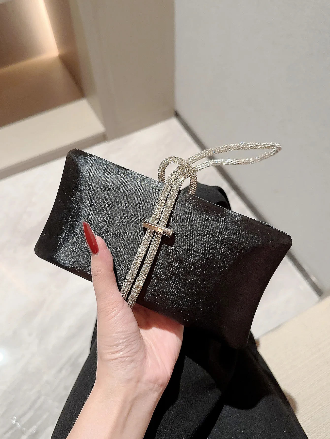 Women Classic fashion Satin Evening Bag Sparkly Banquet Tote Rhinestone Chain Decoration Dress Handbag Evening Bag Party Bag Prom Handbag 250606