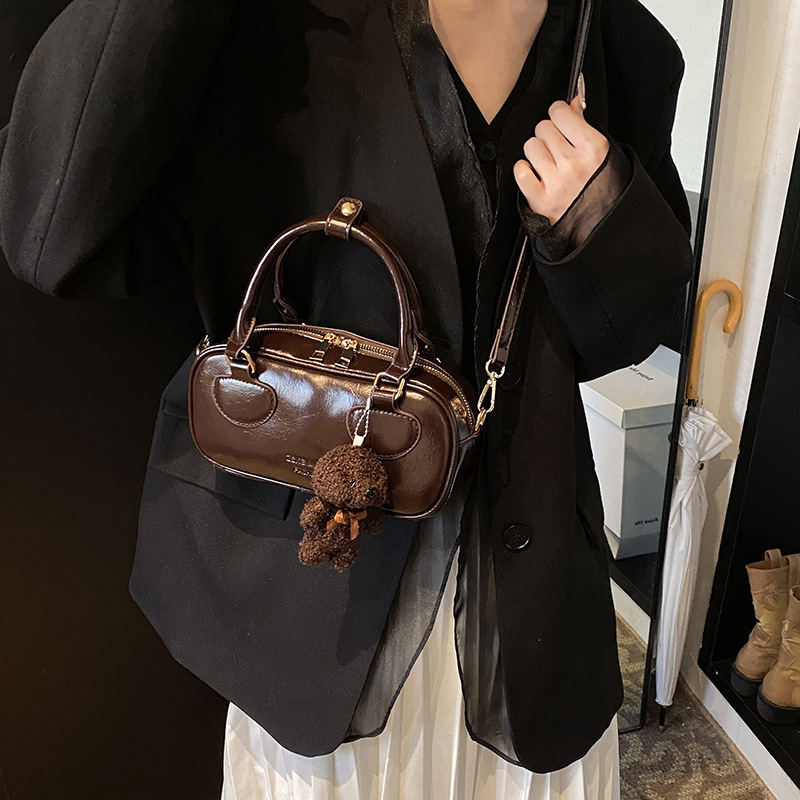 Free Shipping 2025 New Designer Bag Luxury Wallet Fashion Shoulder Crossbody Bag Niche Retro Fashion Handbag