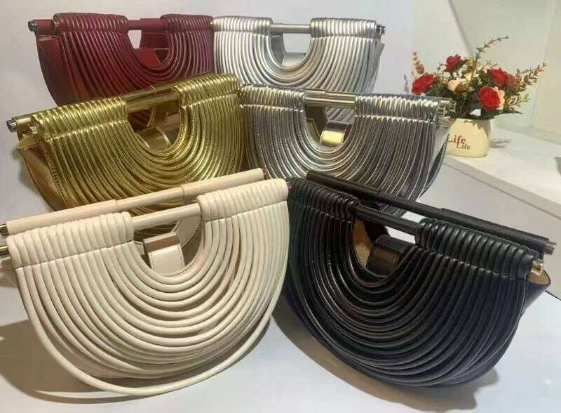 Designer Luxury Handbags For Women 2025 New Gold Designer Brand Handwoven Noodle Bags Rope Knotted Pulled Half Moon Sier Evening Clutch