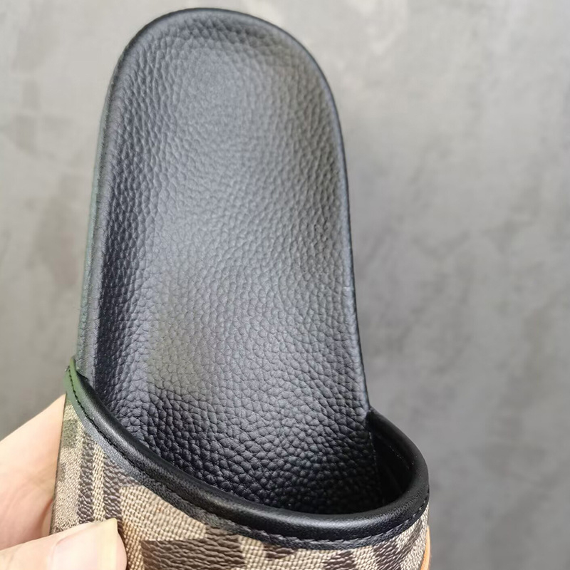 hot free shipping Designer Shoes for woman and men outdoor summer slippers sport beach shoes fashion classic Scuffs brown