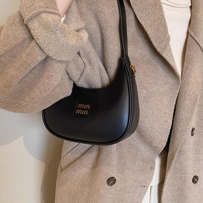 Designer Shoulder Bag Luxury Top Quality Womens Fashion Bag messenger fashionable crossbody Underarm bag Half moon bag lassical Handbag AAA