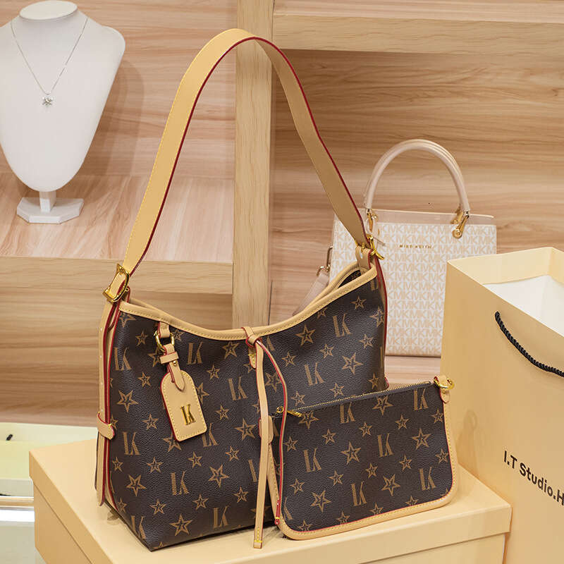 Hong Kong Genuine Leather Tote for Women 2025 New Trendy Fashion Versatile Capacity Commuter Shoulder Underarm Large Bag