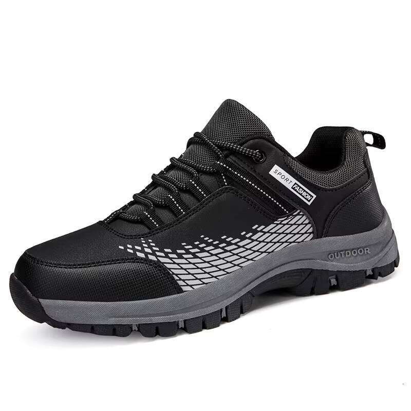 Hot Selling Outdoor Men Climbing Shoes Breathable Lightweight Mountain Hiking Boots