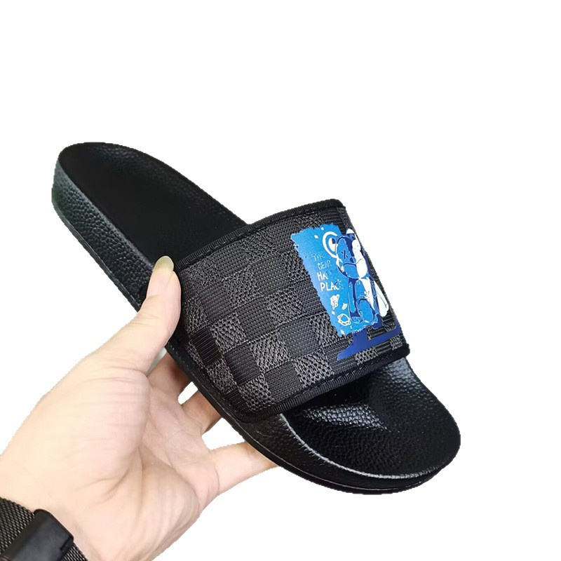 Designer slippers free shipping 2025 new fashion luxury high-end feeling checkered printed thick soled sandals for men women