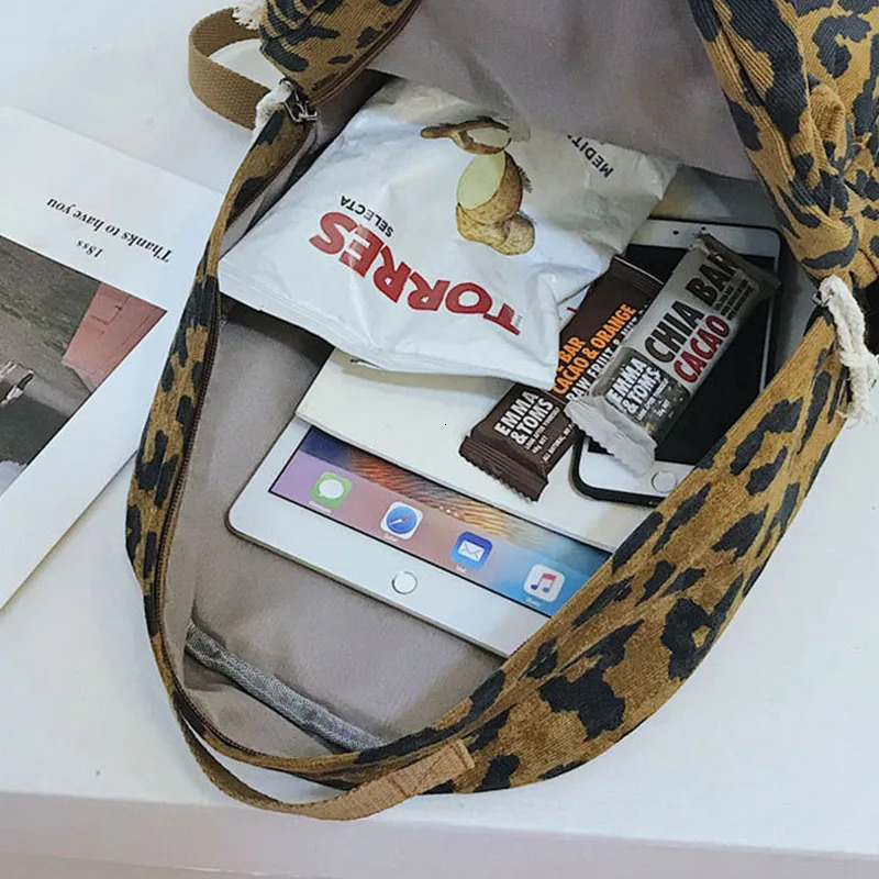 Corduroy Travel Leopard Backpack For Woman Travel Backpack Large Capacity Vintage Teenage Female School ShoulderBag Bagpack 250606