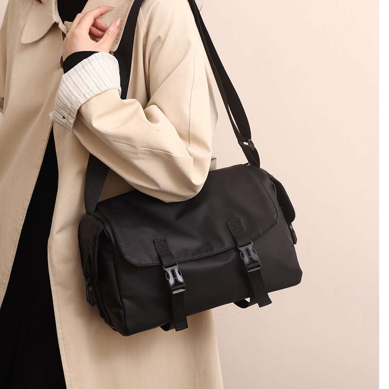 Su Xiaojin 2023 New Niche Messenger Small Crossbody Shoulder Bag Trendy Casual Versatile Fashion For Men And Women