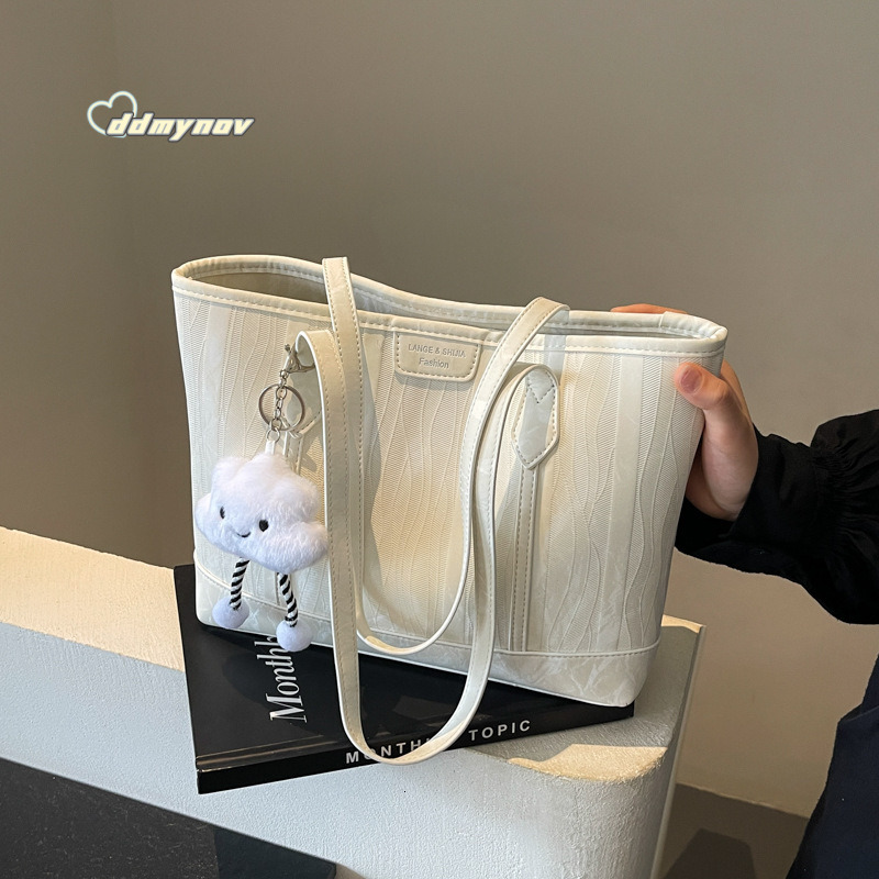 High-End Feel for Women 2024 New PU Trendy Shoulder Large Capacity Commuter Tote Bag ddmynov