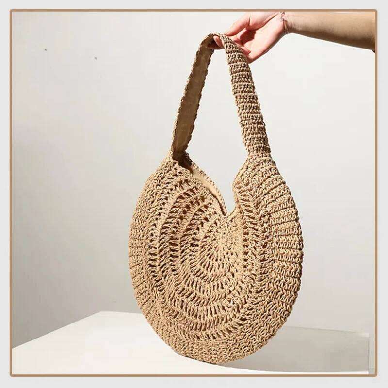 New Summer Round Straw Handbag Simple Large Capacity Pure Hand Woven Shoulder Bag
